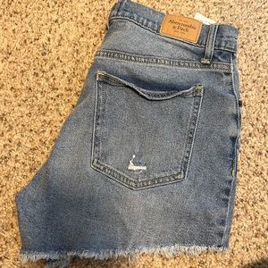 Abercrombie and fitch boyfriend shorts